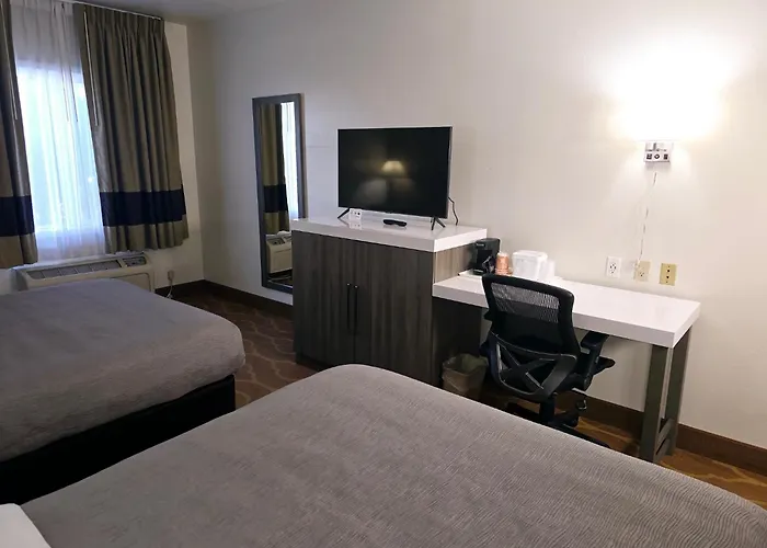 Quality Inn & Suites Longview Kelso